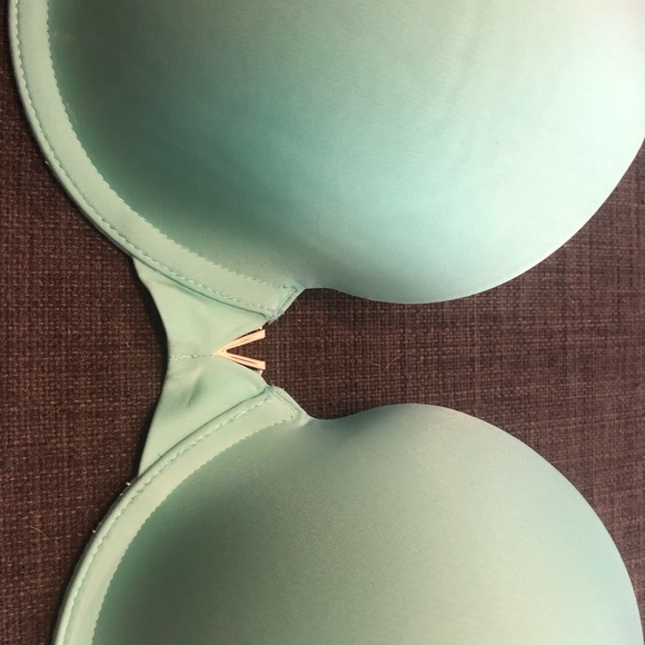 VS lightly lined Demi bra 34D full coverage - Picture 3 of 6